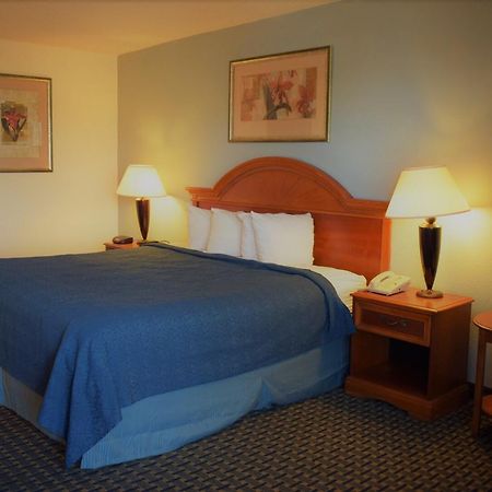 Texas Inn & Suites Denton Dış mekan fotoğraf