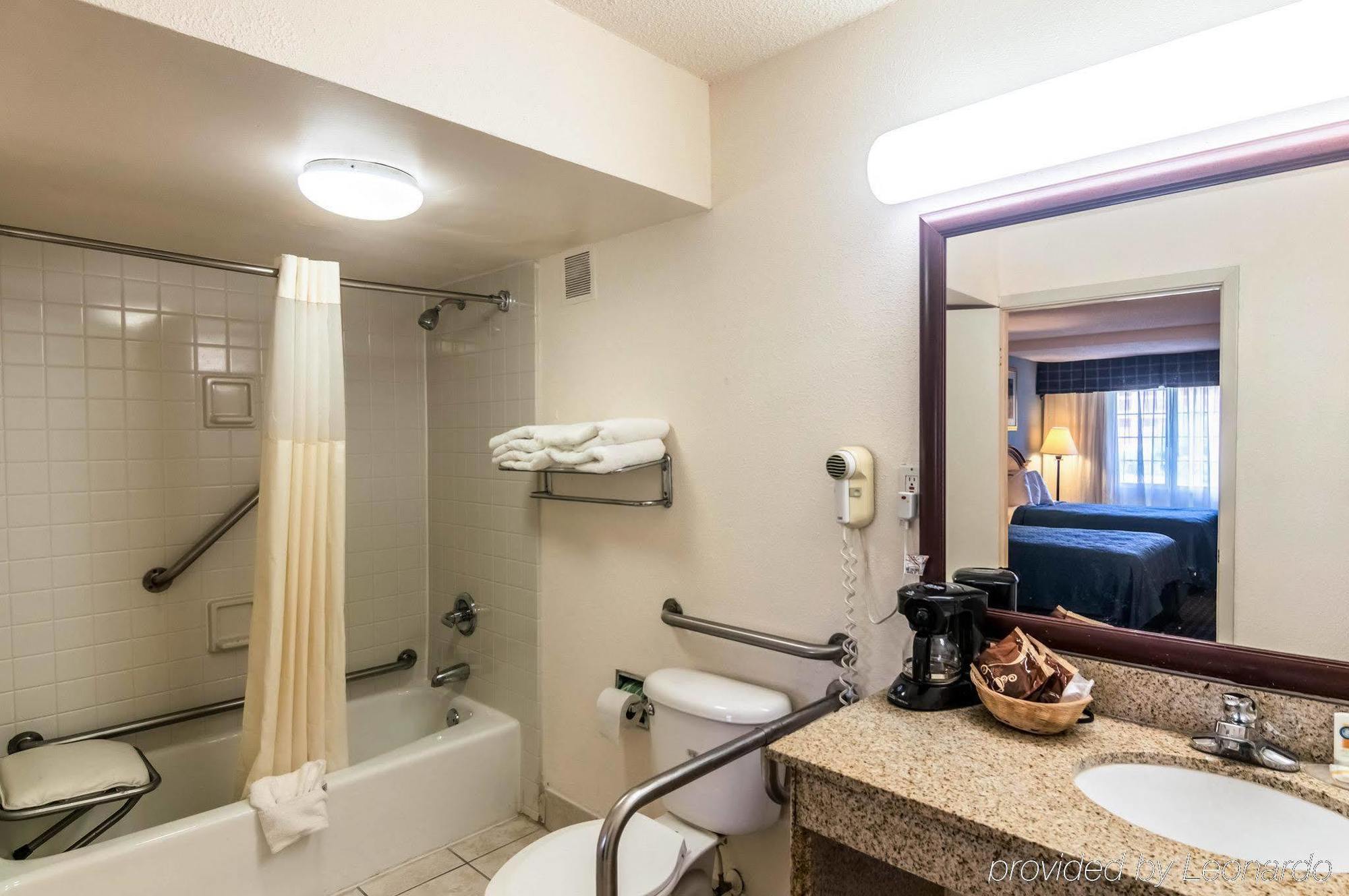 Texas Inn & Suites Denton Dış mekan fotoğraf