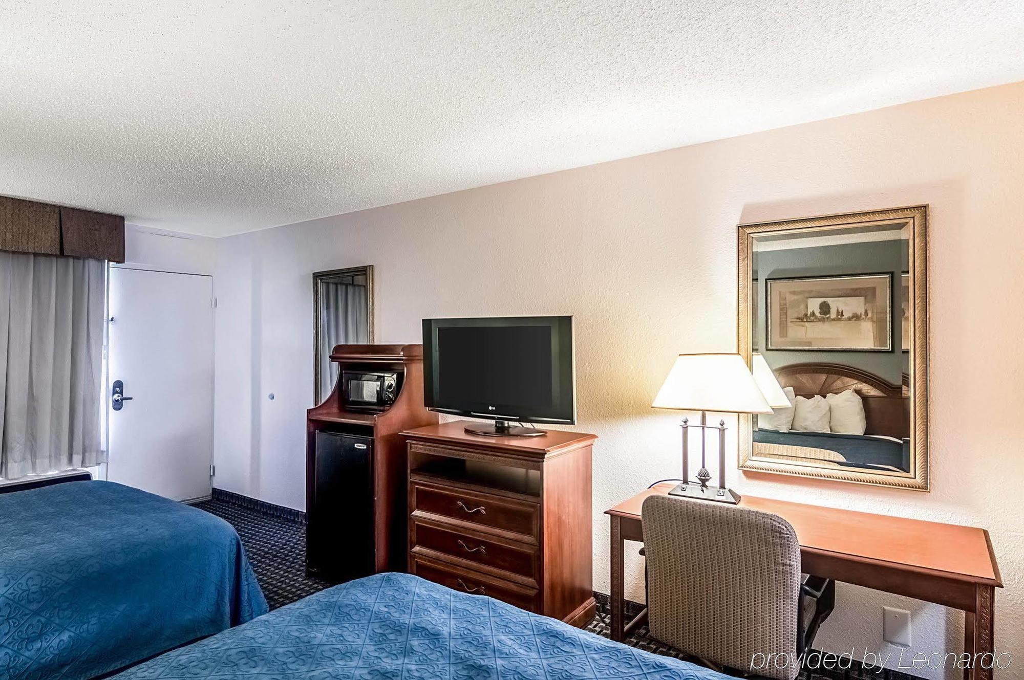 Texas Inn & Suites Denton Dış mekan fotoğraf