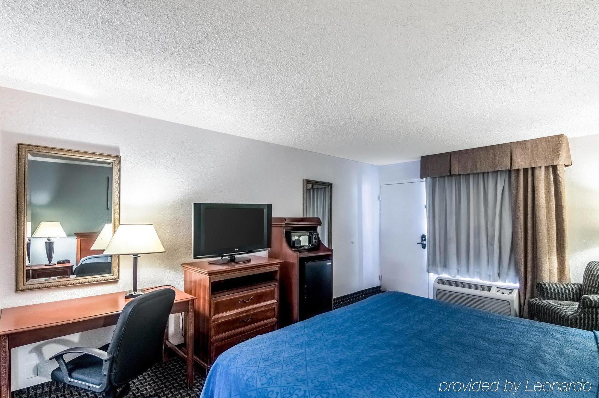 Texas Inn & Suites Denton Dış mekan fotoğraf