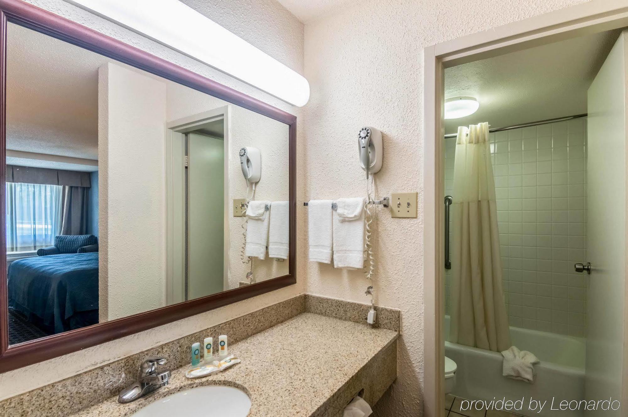 Texas Inn & Suites Denton Dış mekan fotoğraf