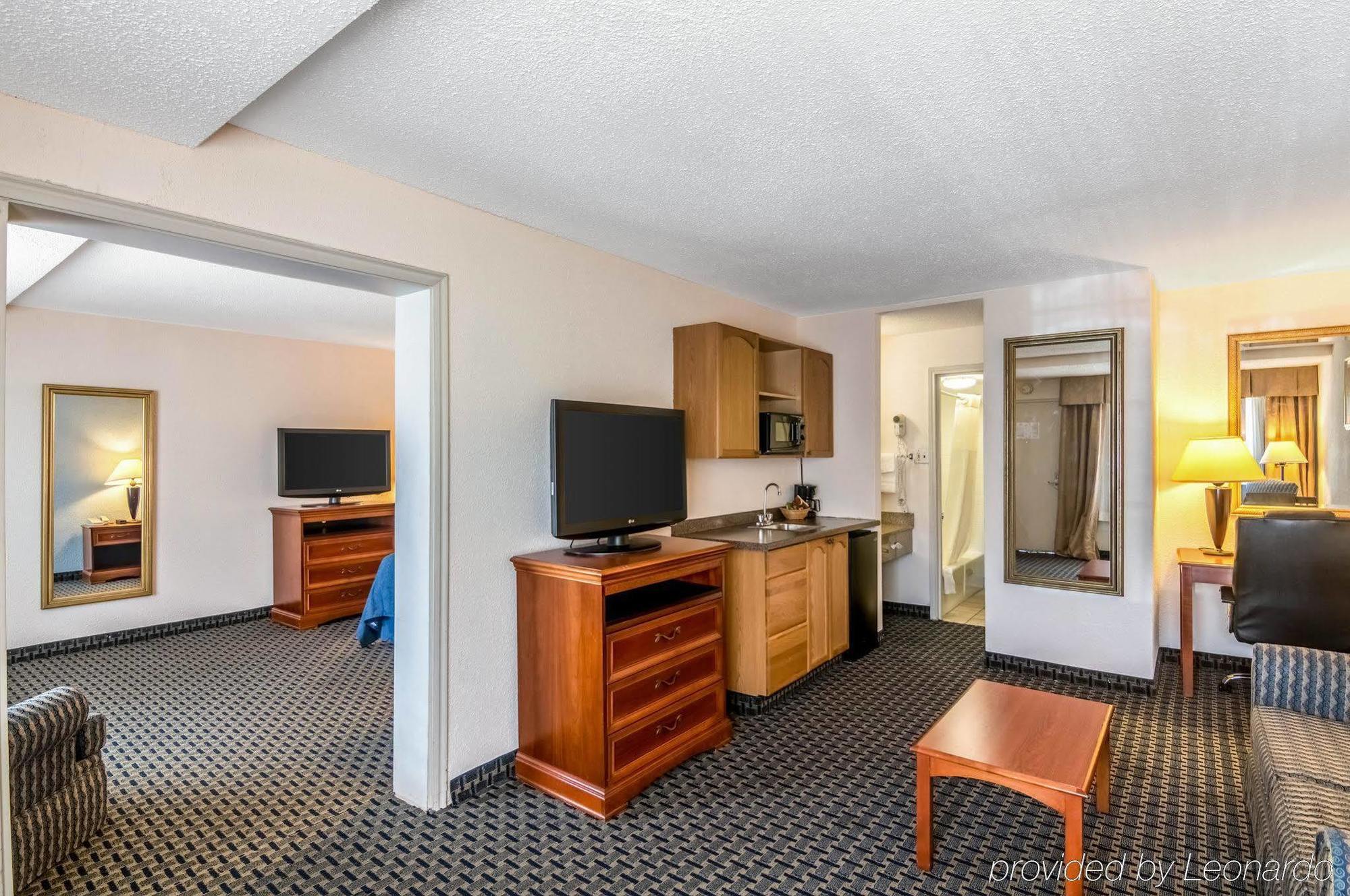 Texas Inn & Suites Denton Dış mekan fotoğraf