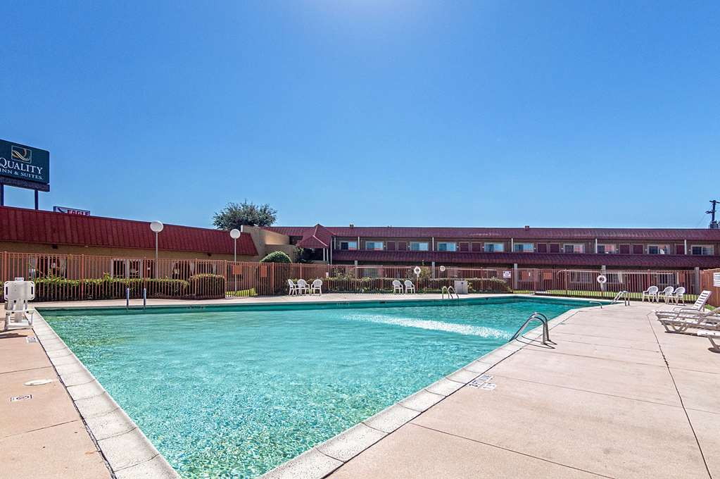 Texas Inn & Suites Denton Konforlar fotoğraf